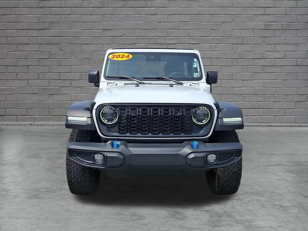 Used 2024 Bright White Clearcoat Jeep Willys image 4