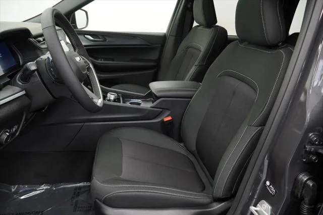 New 2026 Baltic Gray Metallic Clear-Coat Exterior Paint Jeep Laredo X image 15