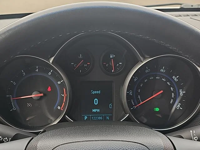 Used 2011 Silver Chevrolet 2LT image 13