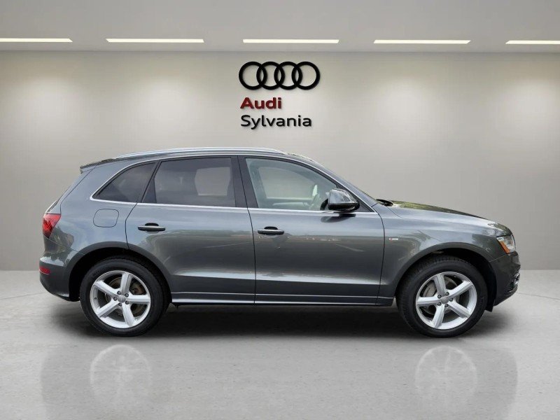 Used 2017 Gray Audi Premium Plus image 8