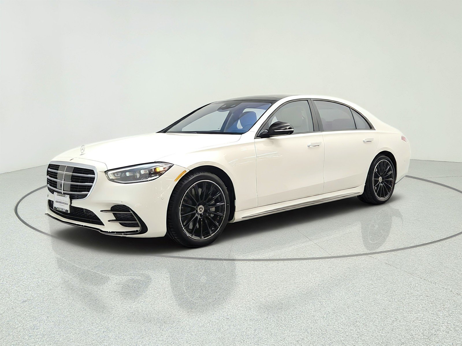 Certified Used 2023 MANUFAKTUR Diamond White Mercedes-Benz S 500 4MATIC® Sedan image 1