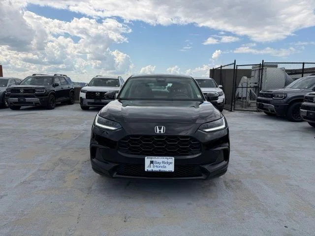 Used 2024  Honda LX image 2