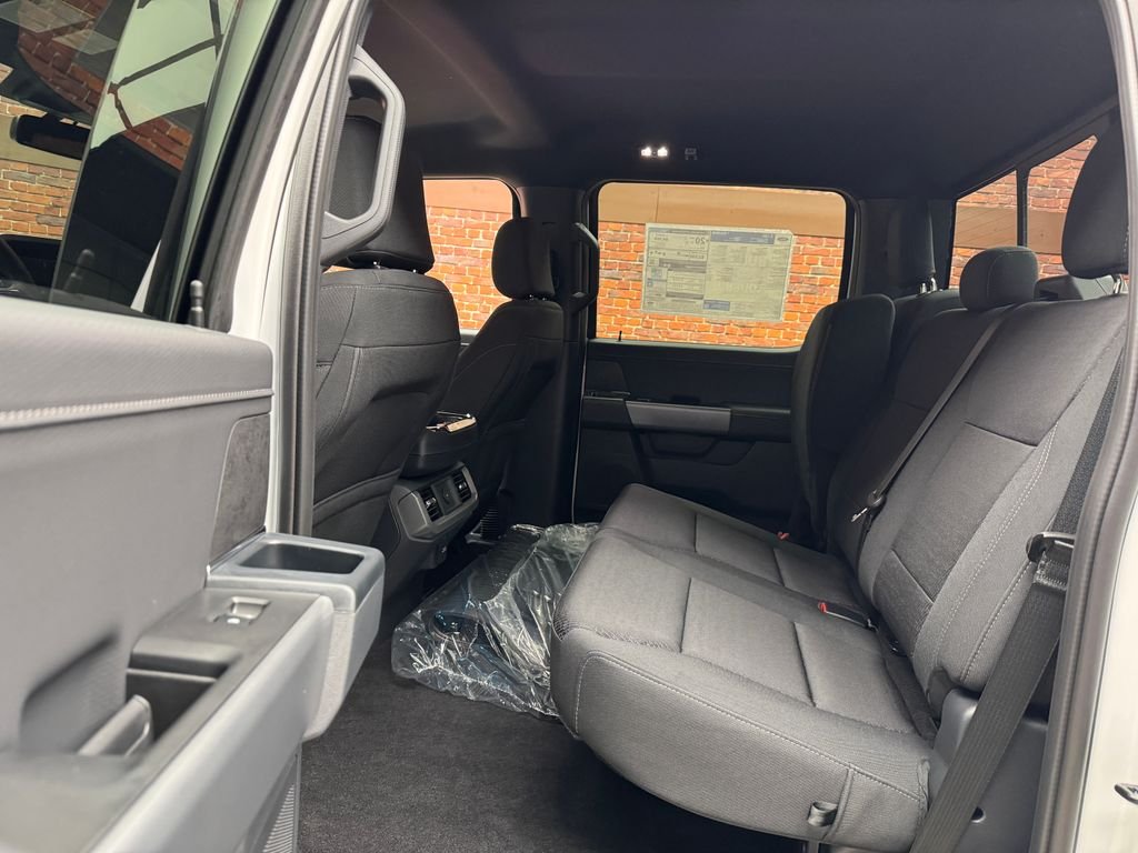 New 2026 White Ford XLT image 25