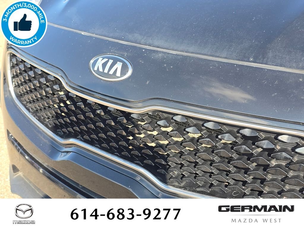 Used 2017 Red Kia EX image 14