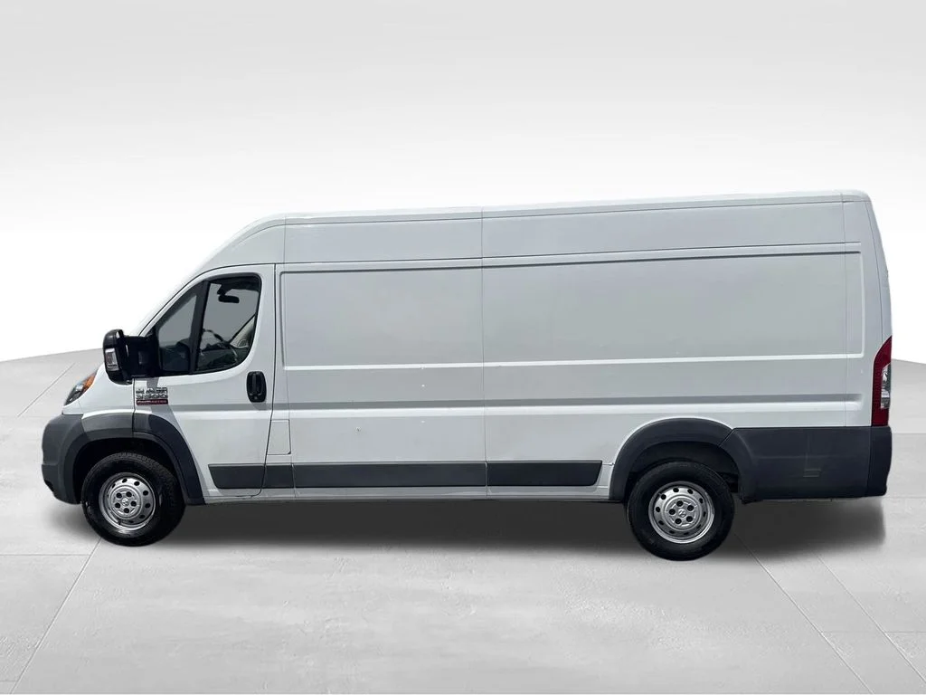 Used 2016 White Ram High Roof image 6