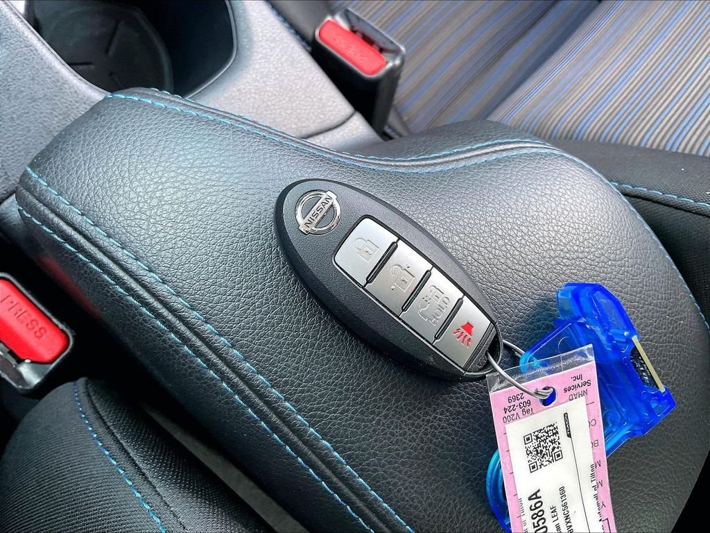 Used 2022 Gun Metallic Nissan S image 27