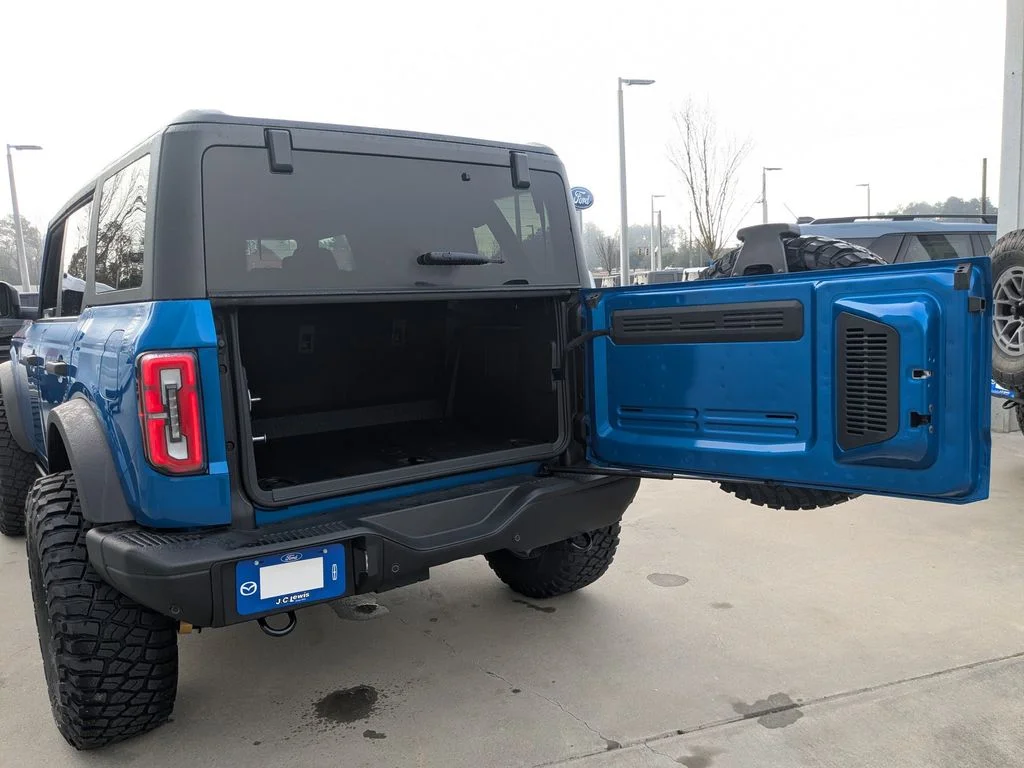 New 2025 Velocity Blue Metallic Ford Badlands image 6