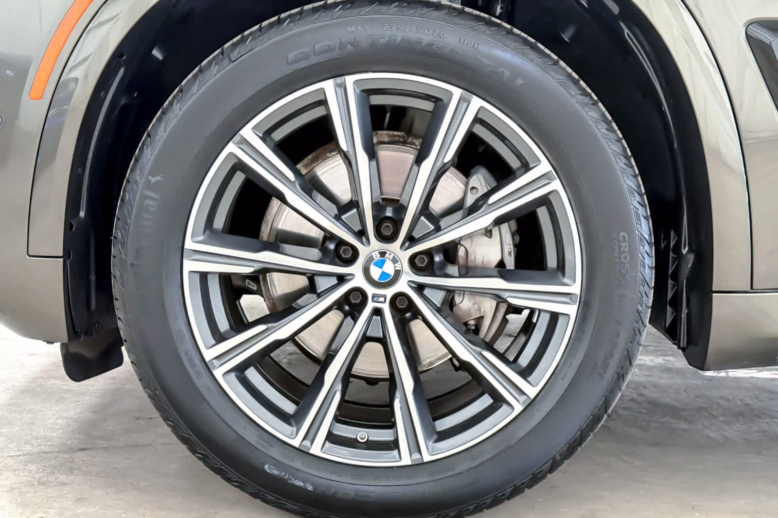 Certified Used 2024 Manhattan Green Metallic BMW xDrive40i image 27