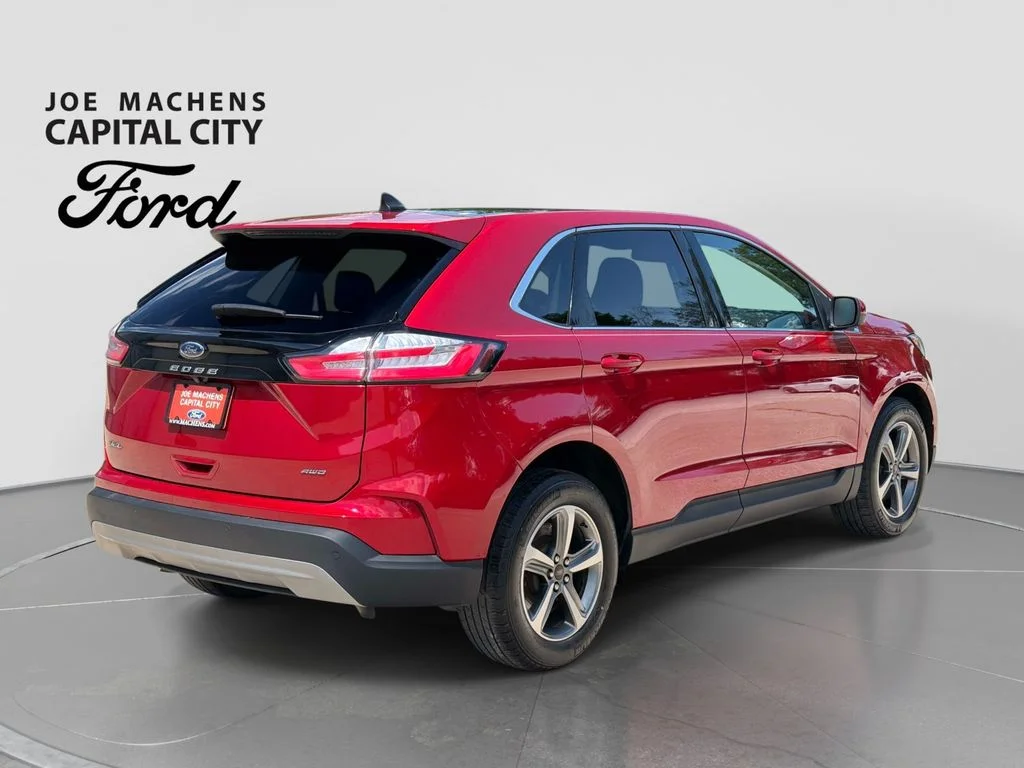Used 2023 Red Ford SEL image 5