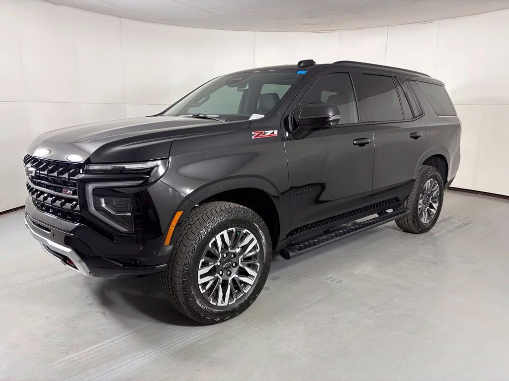 New 2027 Black Chevrolet Z71 image 5