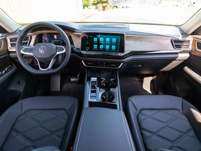 New 2026 Gray Volkswagen 2.0T SE w/Technology image 13