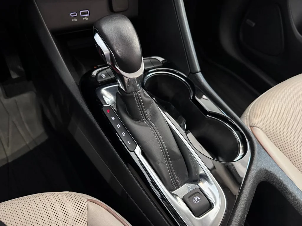 Used 2024 Ebony Twilight Metallic Buick Avenir image 23