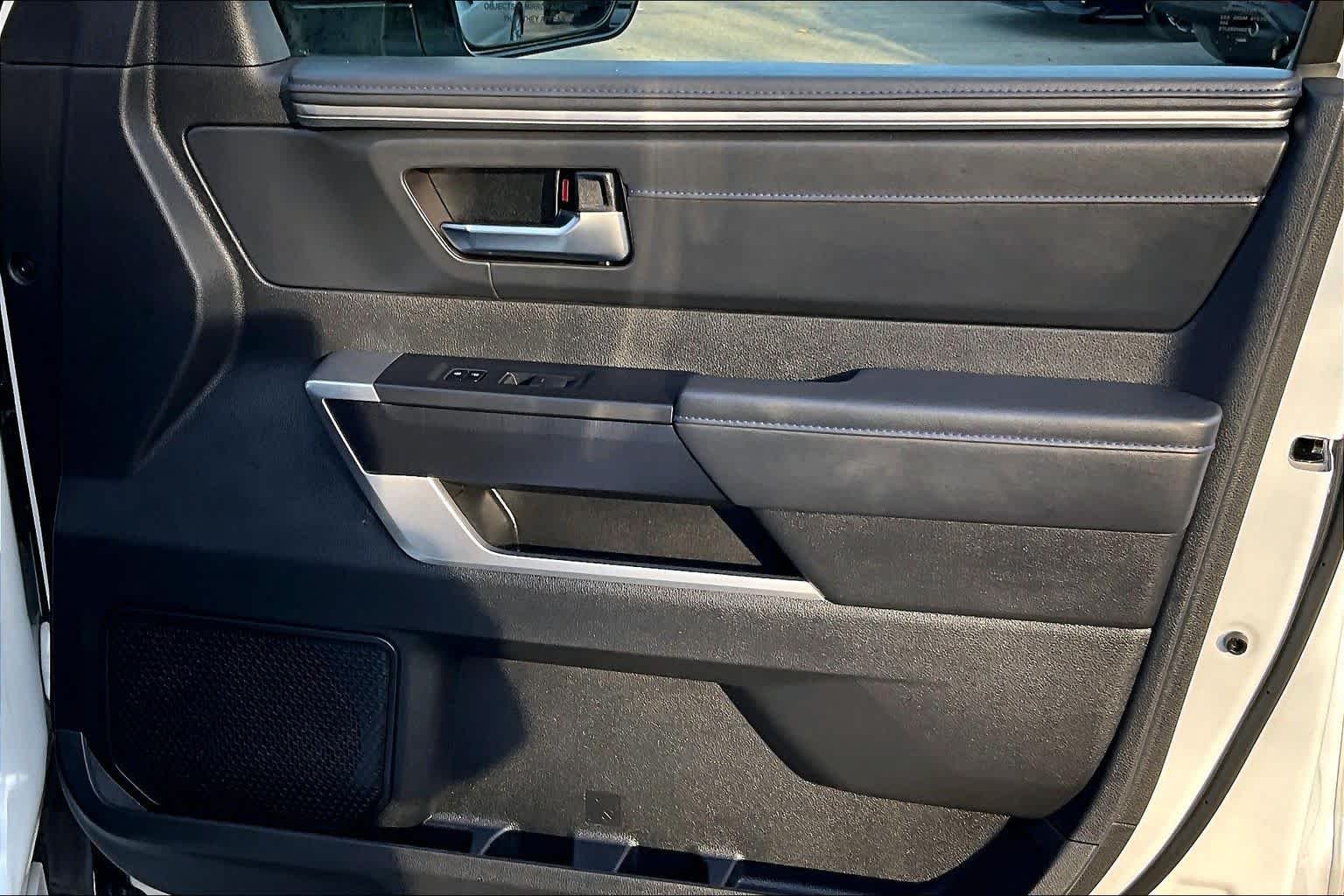 2025 Toyota Sequoia Platinum - Photo 22