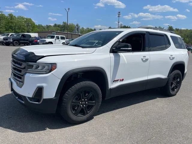 2023 GMC Acadia AT4 AWD's photo