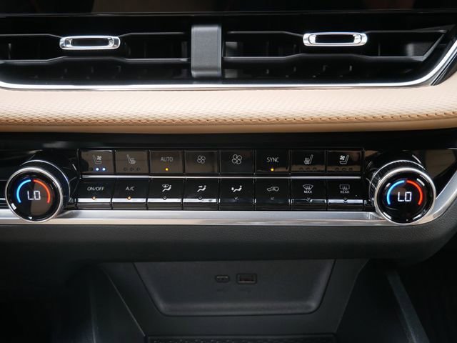 New 2026 Mosaic Black Metallic Chevrolet ACTIV image 10