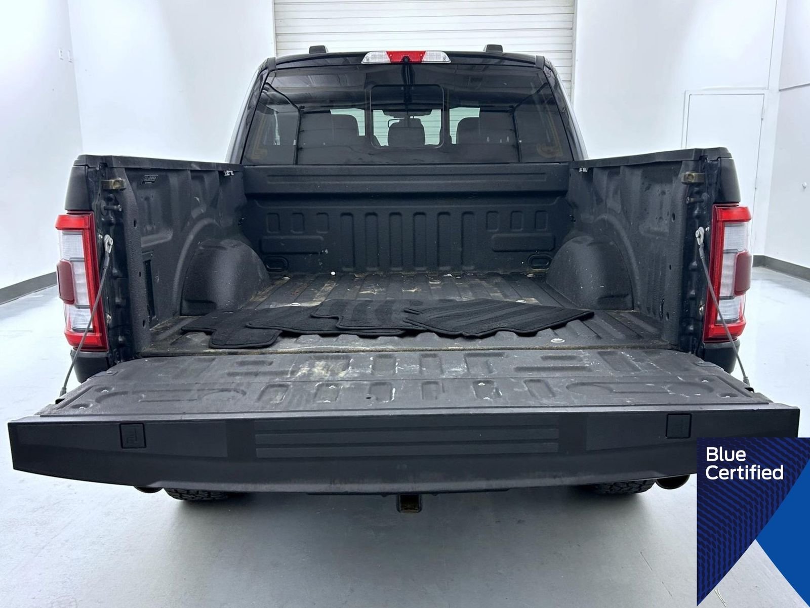 Certified Used 2022 Black Metallic Ford Lariat image 22