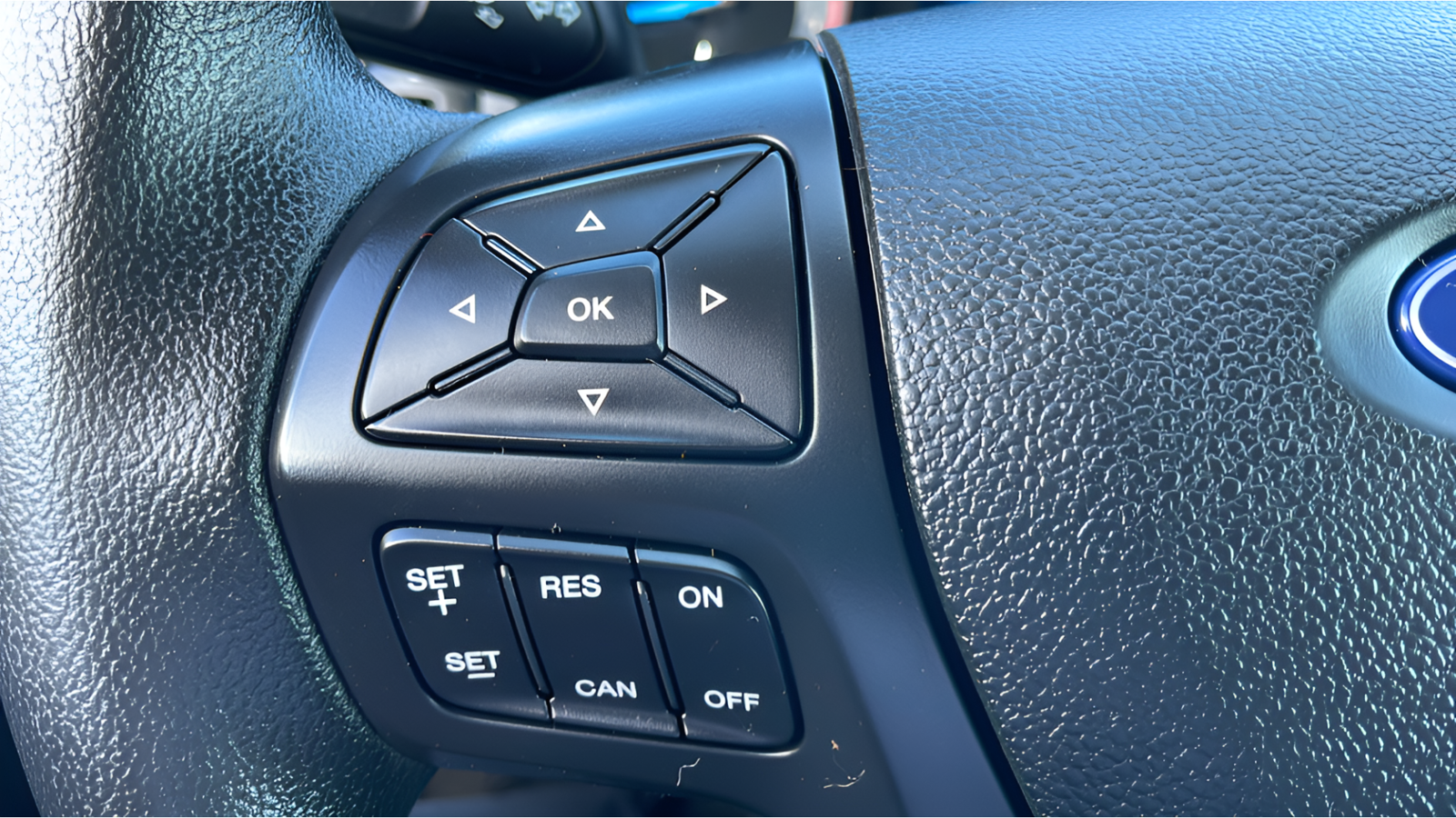 Used 2020 Magnetic Ford XL image 27