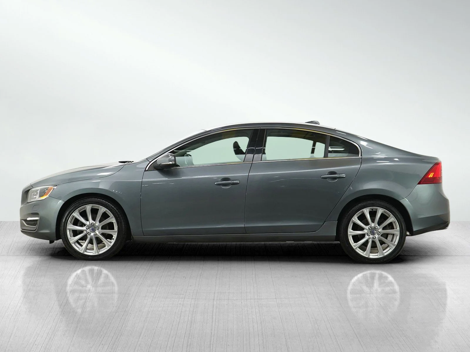 Used 2017 Volvo S60 T5 Inscription Platinum with VIN LYV402HM6HB148012 for sale in Minneapolis, Minnesota