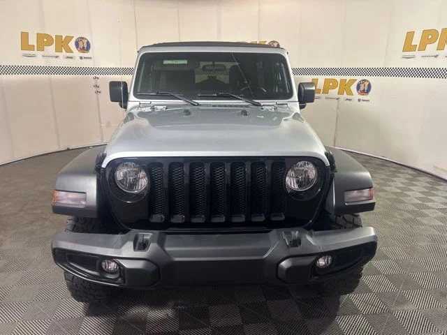 Used 2022 Silver Jeep Unlimited Willys image 10