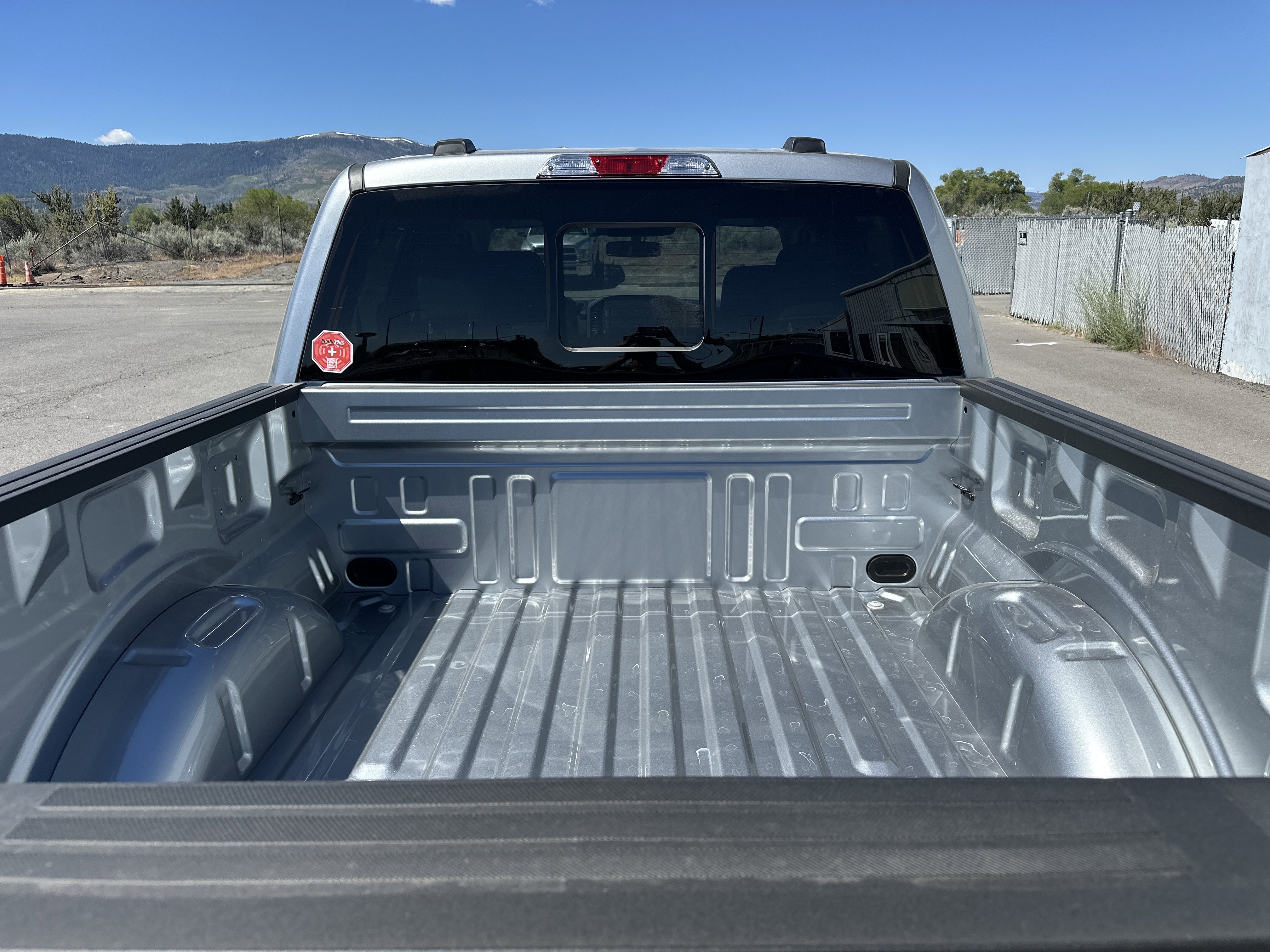 New 2026 Iconic Silver Metallic Ford XLT image 13