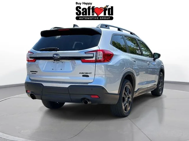 Used 2025 Silver Subaru Onyx Edition image 10