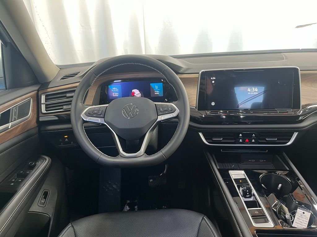 New 2026 White/off-white Volkswagen 2.0T SE w/Technology image 17