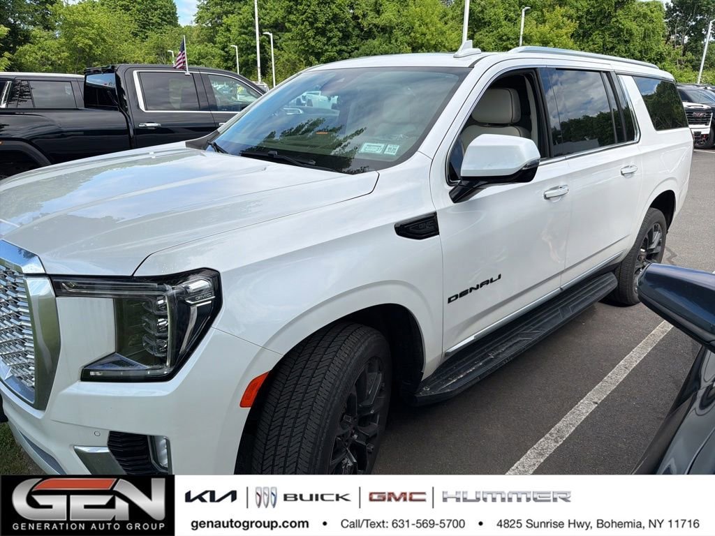 2023 GMC Yukon Denali AWD's photo