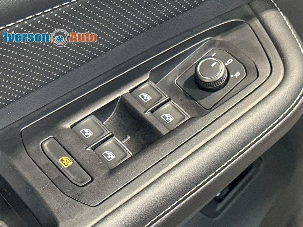 Used 2025 Avocado Green Pearl Volkswagen 2.0T SEL R-Line Black image 14