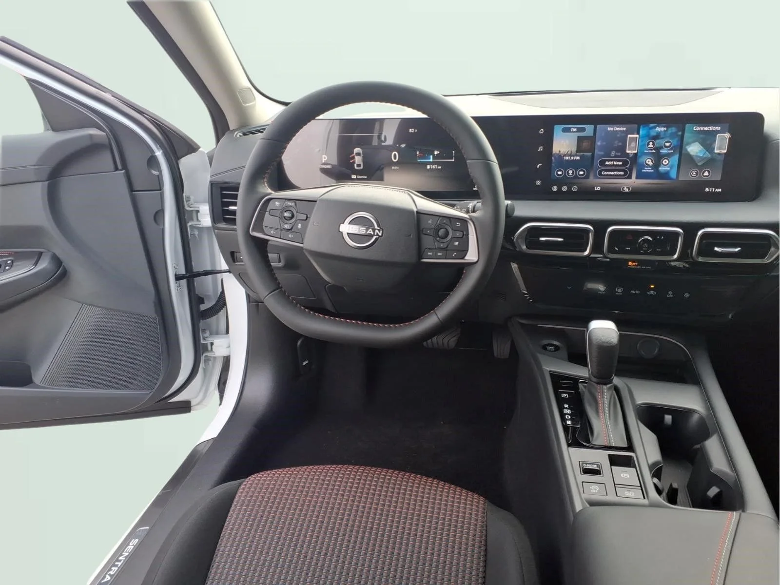 New 2026 Aspen White TriCoat / Super Black Two-tone Nissan SR image 11
