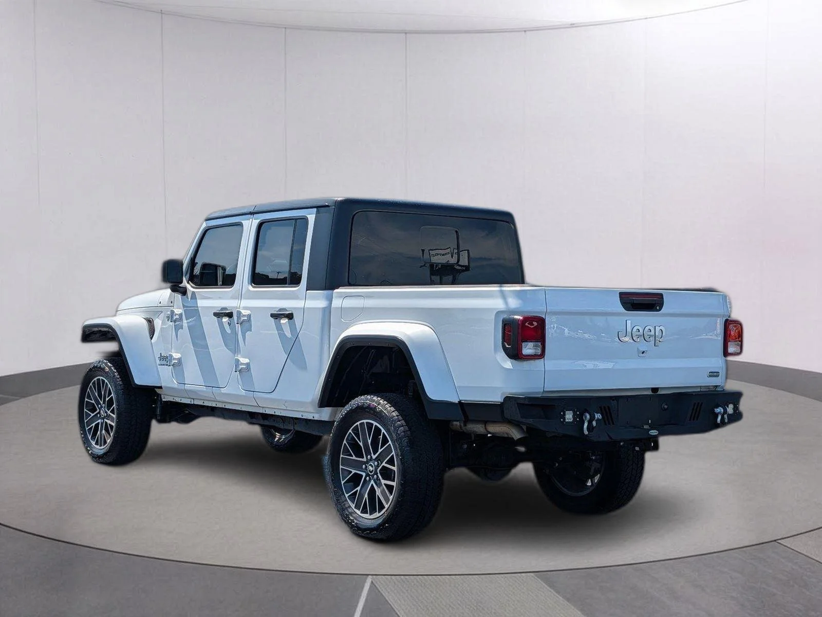 Used 2023 Bright White Clearcoat Jeep Overland image 3