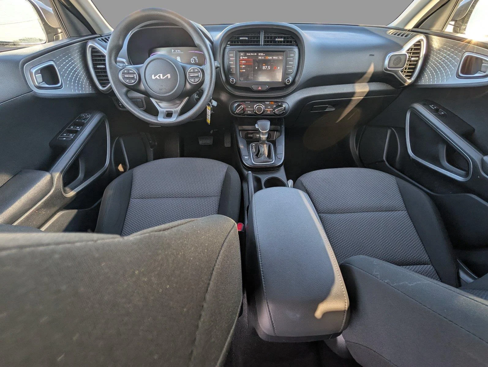 Used 2025 Steel Gray KIA LX FWD image 27