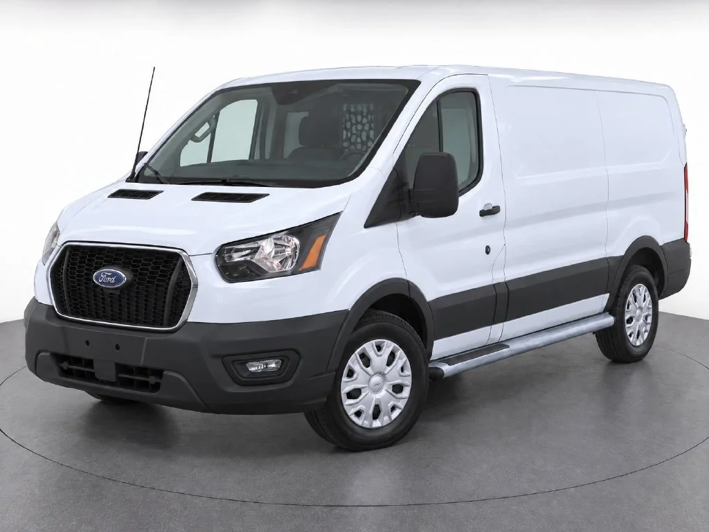 Used 2025 White Ford Base image 2