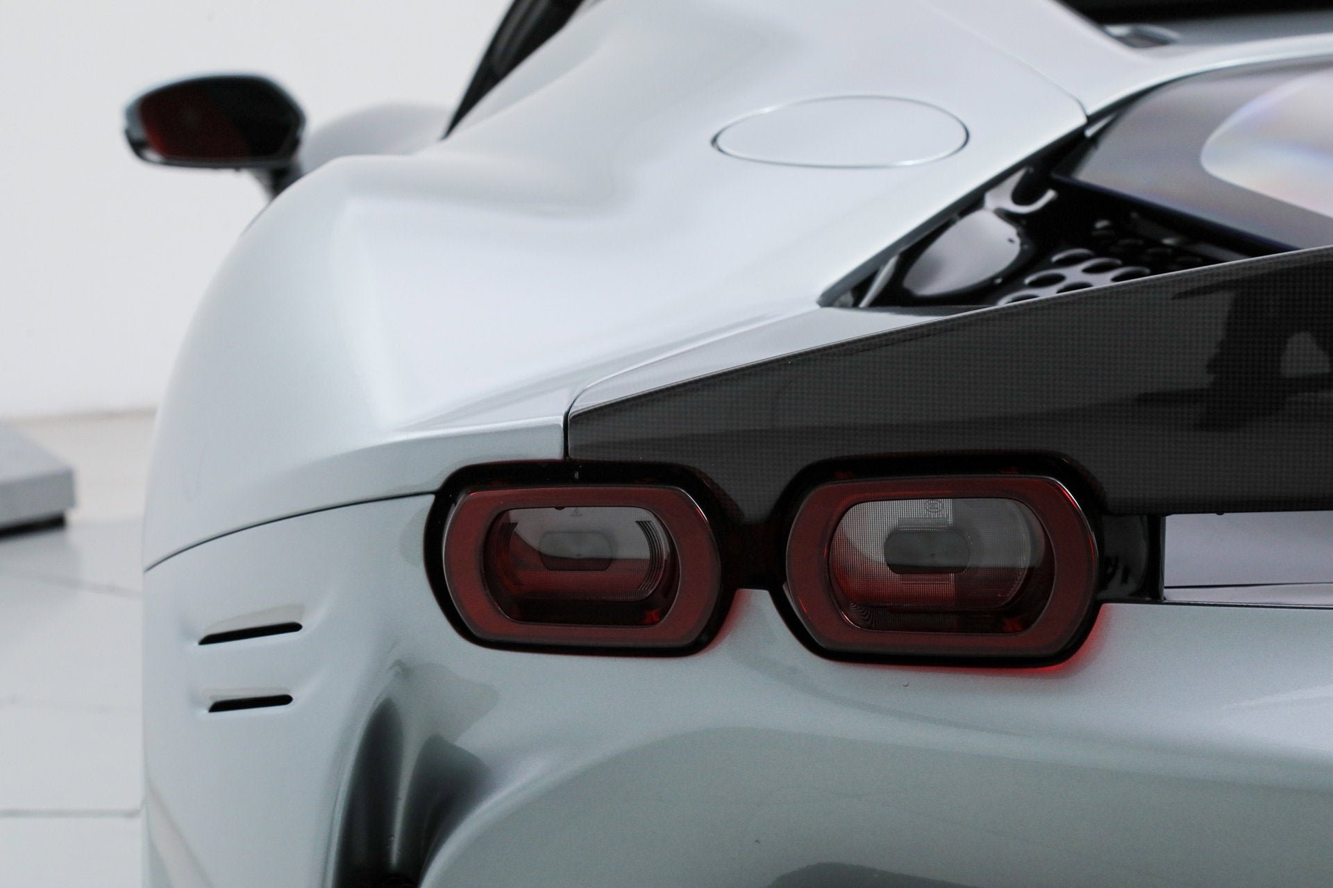 Certified Used 2022 Grigio Titanio Ferrari  image 19