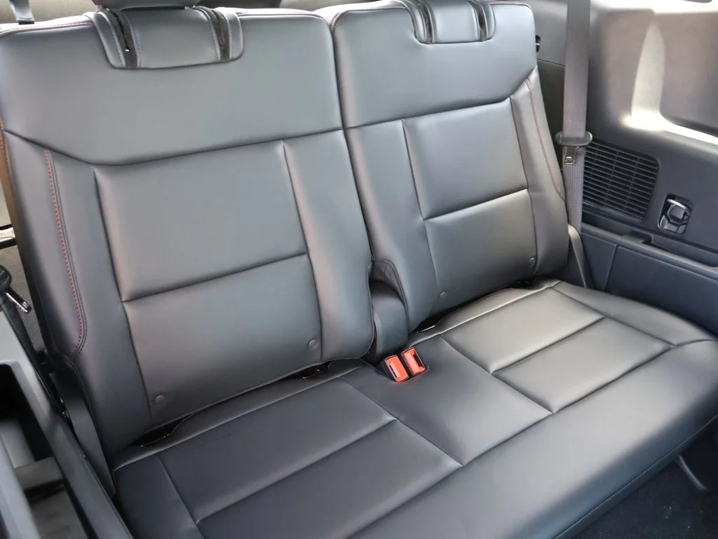 New 2026 Carbonized Gray Metallic Ford ST-Line image 13