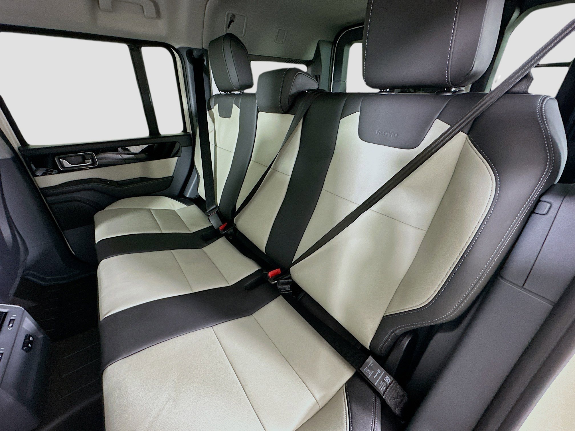 New 2025 Scottish White INEOS Fieldmaster Edition image 37