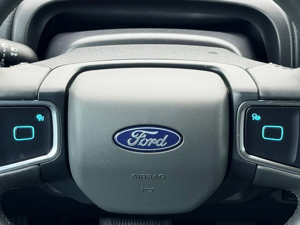 Used 2025 White Ford Active image 21