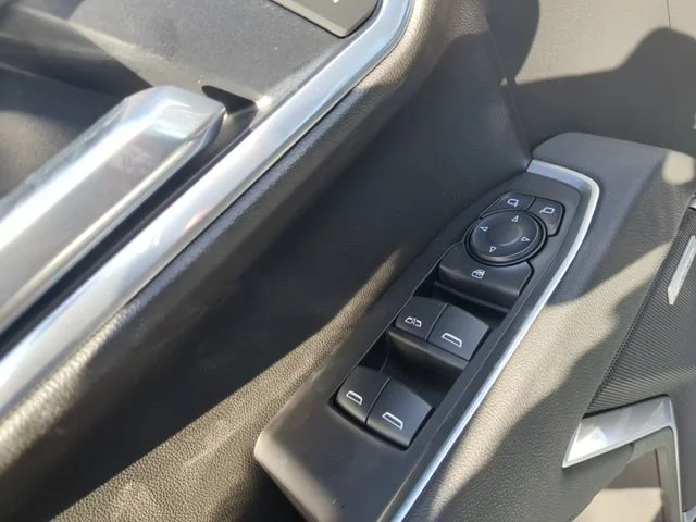 New 2026 Sterling Metallic GMC Elevation image 12