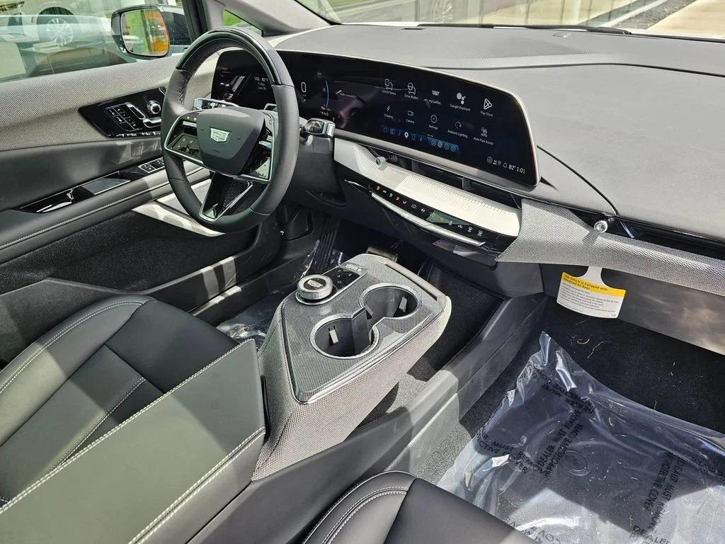 New 2026 Vibrant White Tricoat Cadillac Sport image 10
