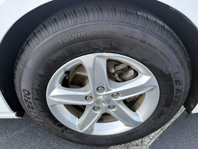 Used 2020 SUMMIT WHITE Chevrolet LS image 12