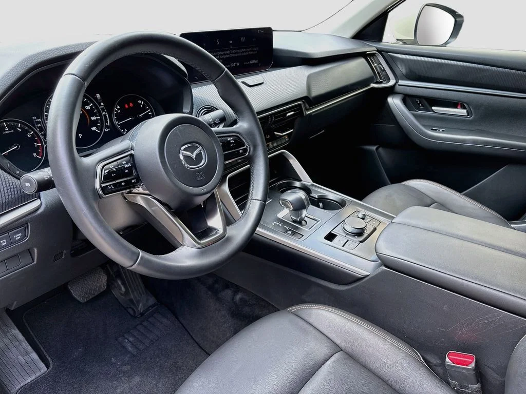 Certified Used 2025 White Mazda 3.3 Turbo Select image 22