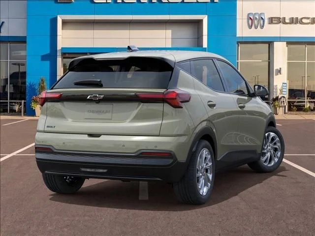 New 2027 Green Chevrolet LT image 4