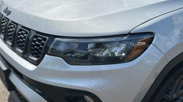 2025 Jeep Compass Limited - Photo 16