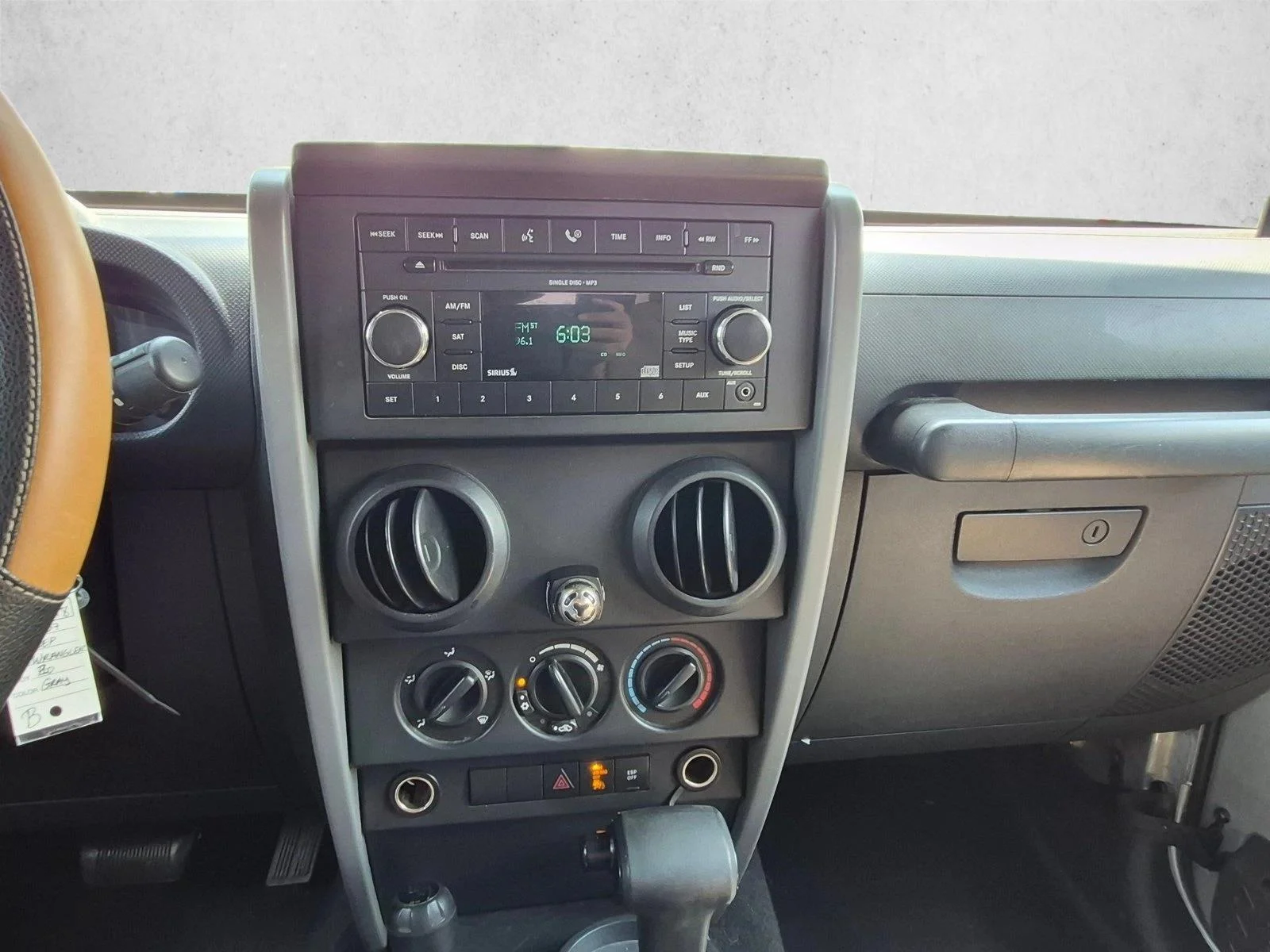 Used 2007 Silver/Gray Jeep X image 12