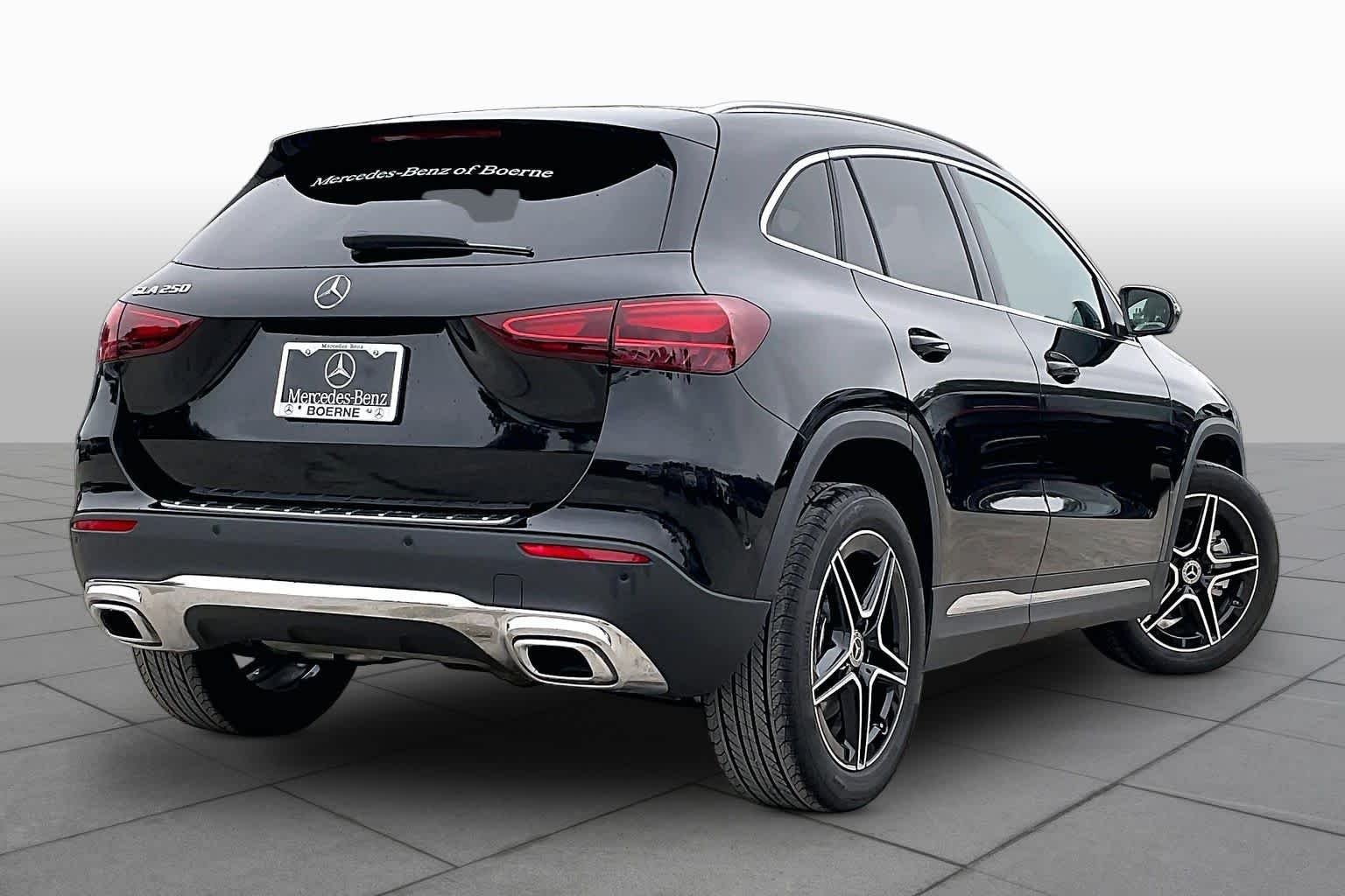 Used 2026 Cosmos Black Metallic Mercedes-Benz GLA 250 image 13