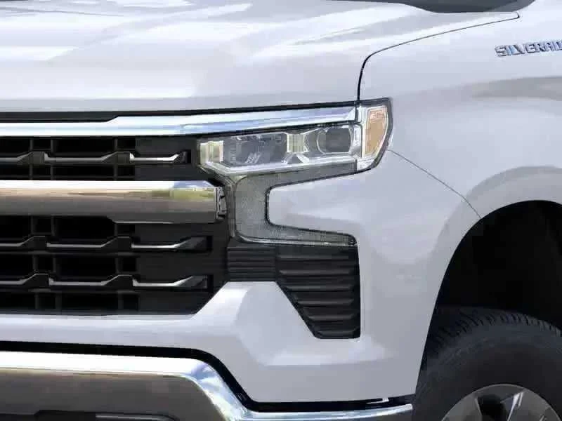 New 2026 Summit White Chevrolet LT image 4