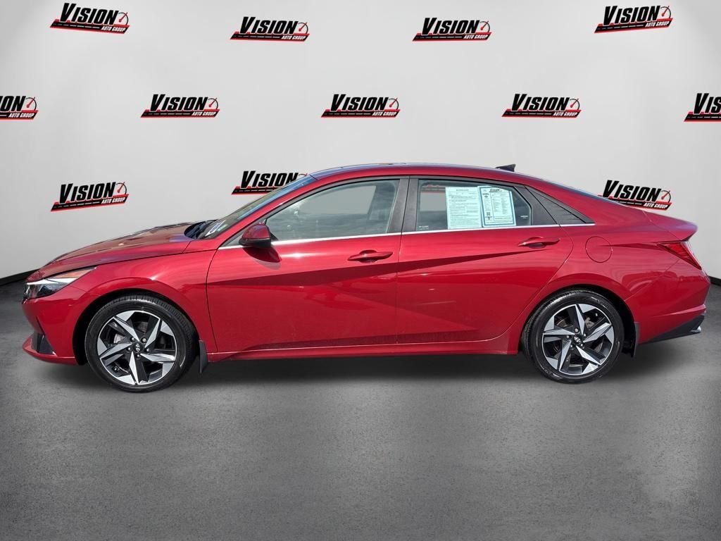 Used 2023 Red Hyundai Limited image 4