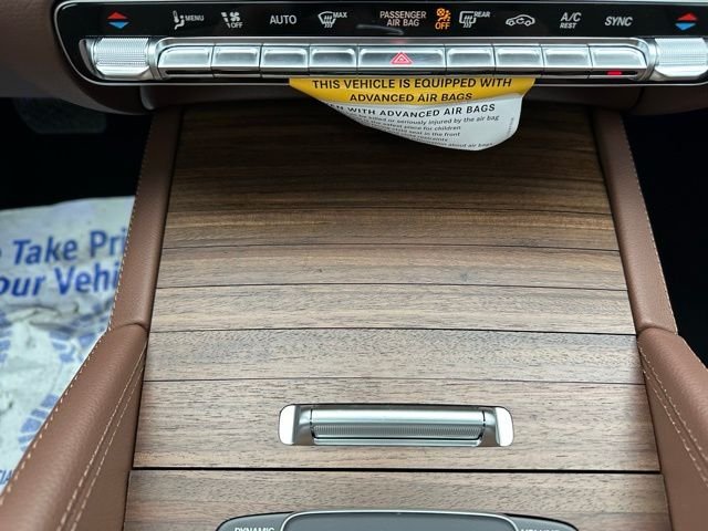 Used 2026 MANUFAKTUR Moonlight White Metallic Mercedes-Benz GLE 350 image 34