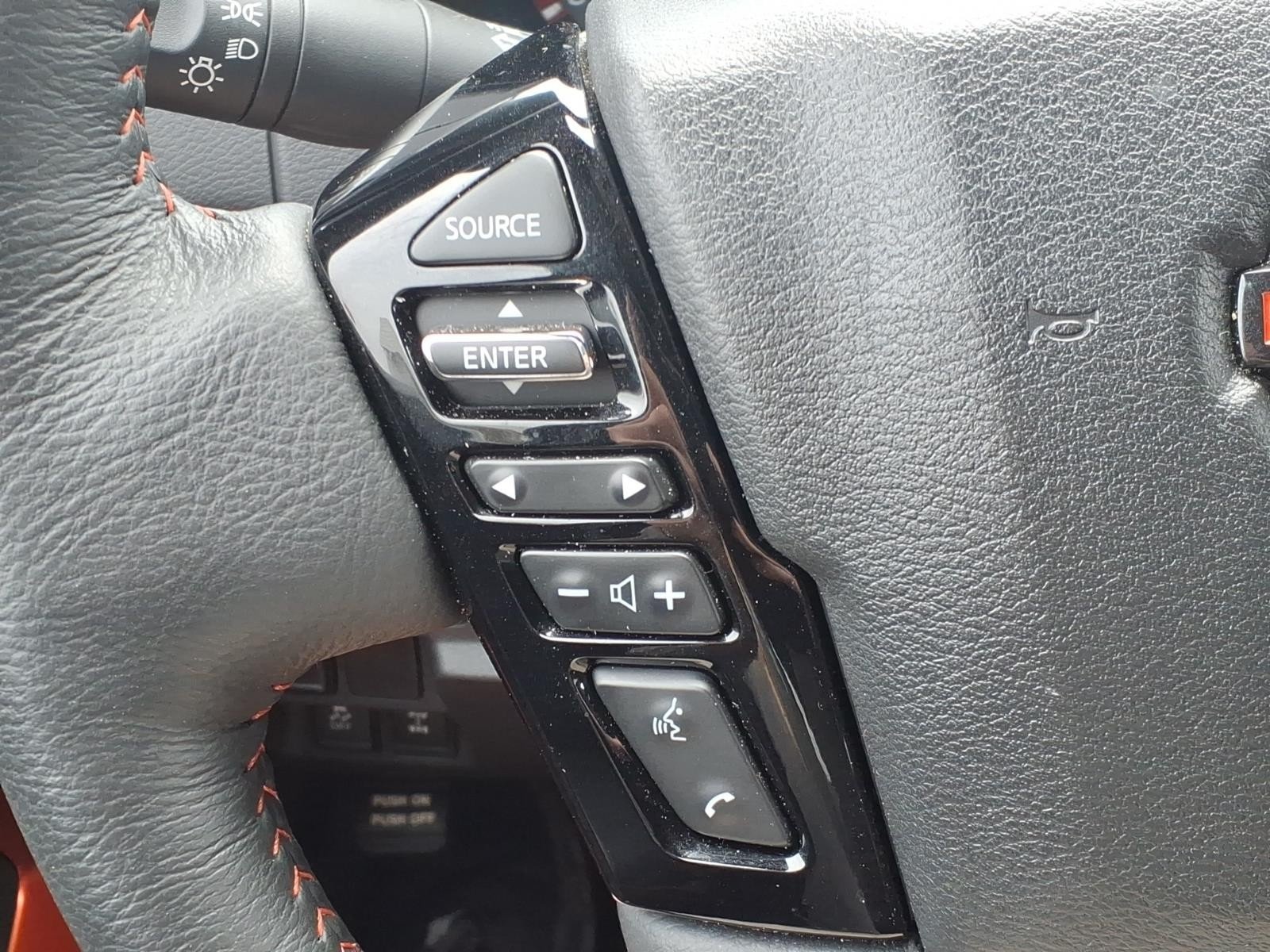 2026 Nissan Frontier PRO-4X White at Robbins Nissan