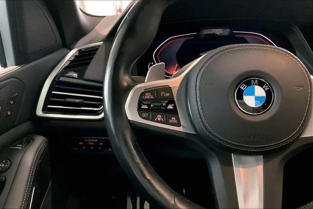 Used 2022 Arctic Grey Metallic BMW xDrive40i image 18