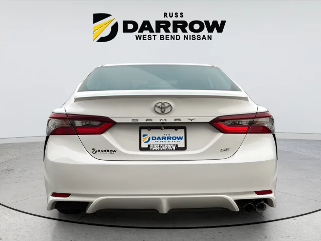 Used 2024  Toyota  image 4